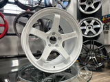 GT BEYOND 18x9.5 et 29 5x114.3 Racing White
