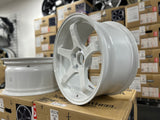 Advan GT Beyond 18x9.5+45 5x120 Racing White
